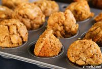 Sweet & Crunchy Banana Macadamia Minis