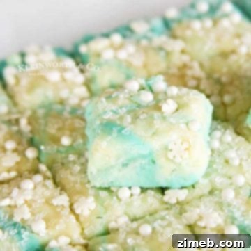 How to make Easy Snowflake Fudge
