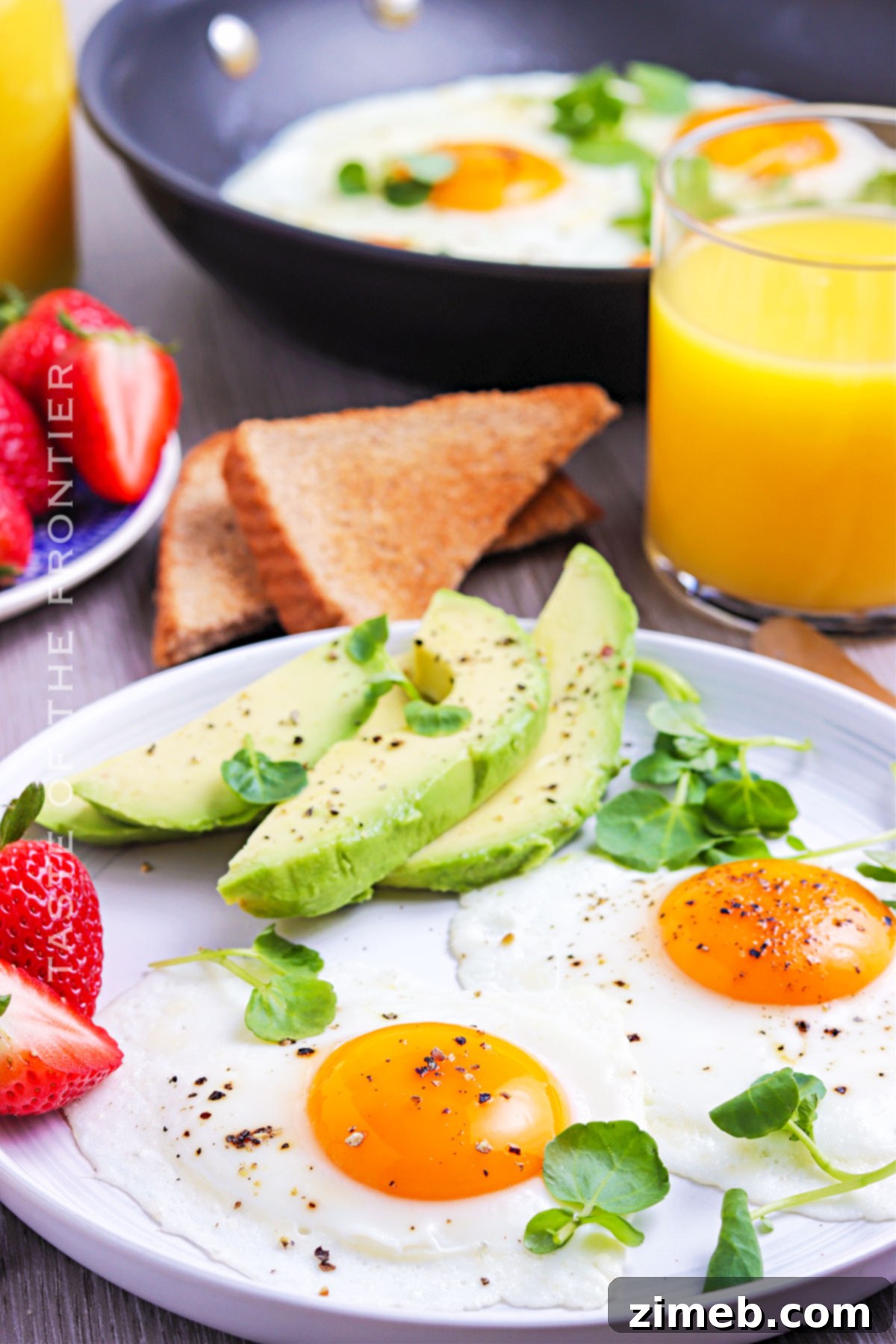 Sunrise on a Plate 8 Perfect eggs for breakfast with a bright, runny yolk