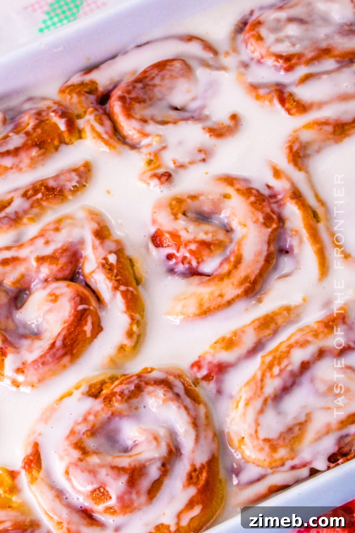 Decadent Peanut Butter Cinnamon Buns 8 Peanut Butter and Jelly Cinnamon Rolls as a delicious breakfast treat