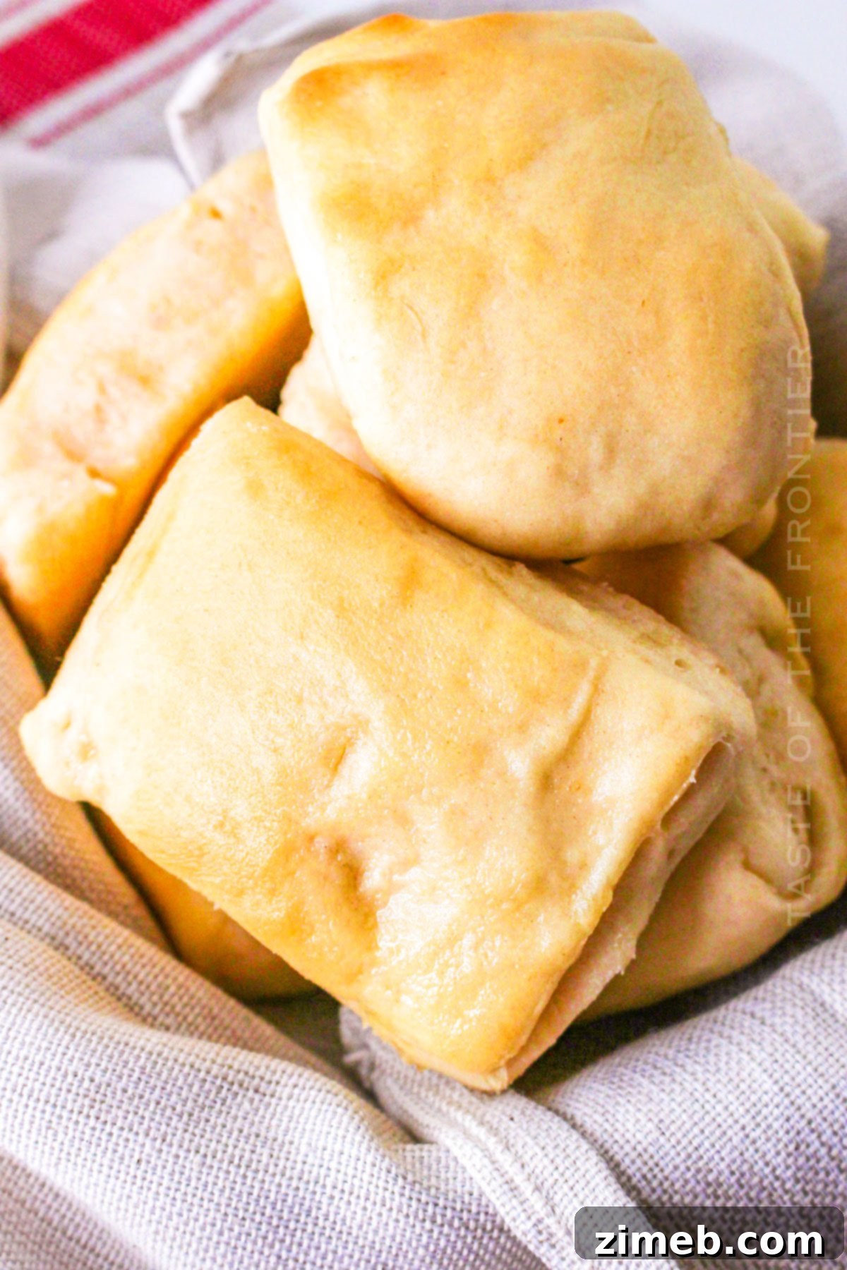Homemade Texas Roadhouse Rolls 3 Recipe for Copycat Texas Roadhouse Rolls - Homemade, soft, sweet, and buttery dinner rolls.