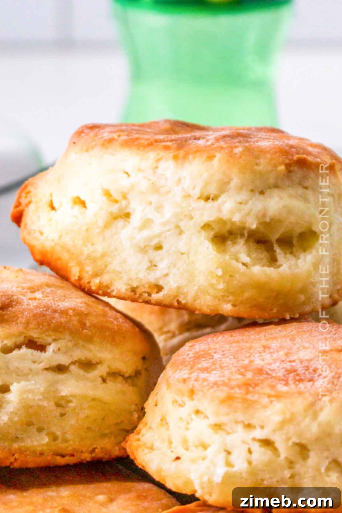 Unforgettable 7-Up Biscuits 2 flaky biscuit recipe
