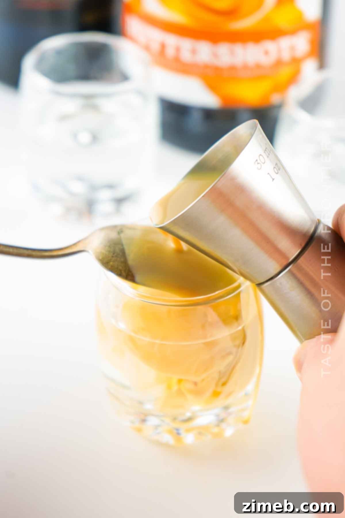 Step-by-step instructions on how to make Buttery Nipple Shots layered