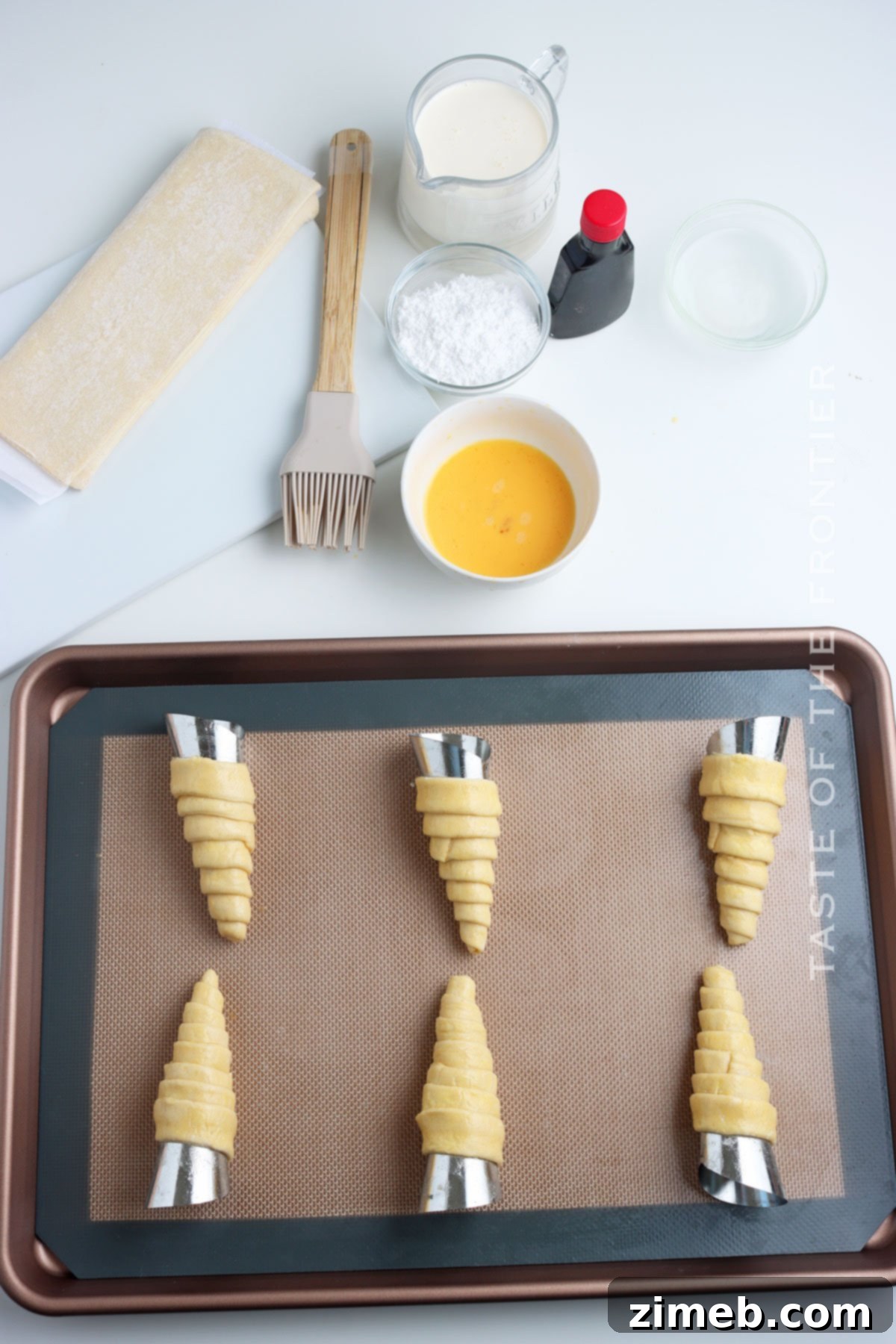 Making treats with Puff Pastry - Cream Horns
