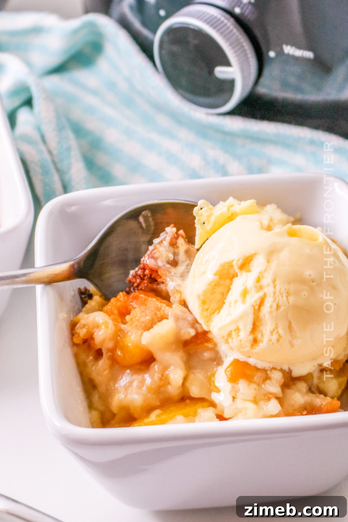 Effortless Slow Cooker Peach Cobbler with Bisquick 3 Summer Peach Dessert Recipe in a Slow Cooker