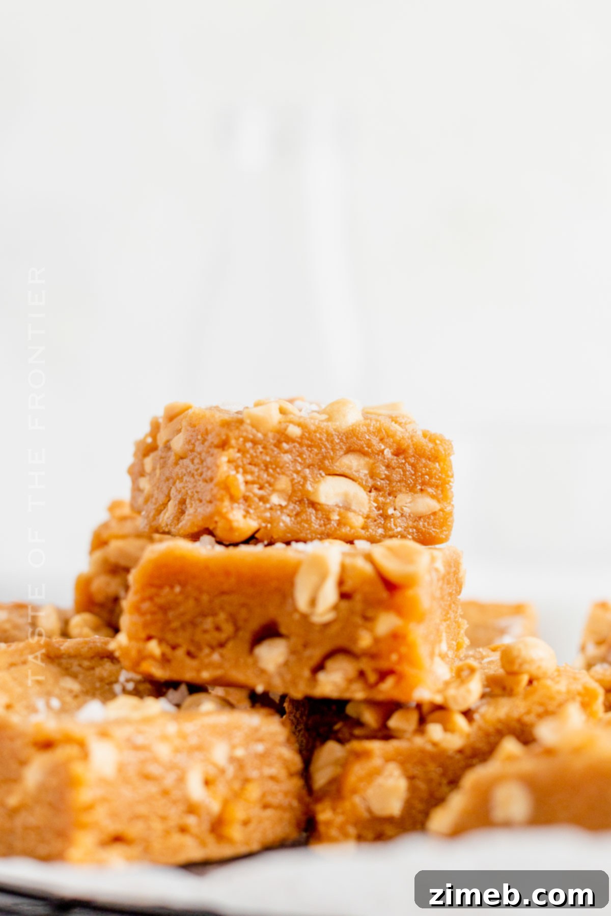 Delicious dessert bars with creamy peanut butter