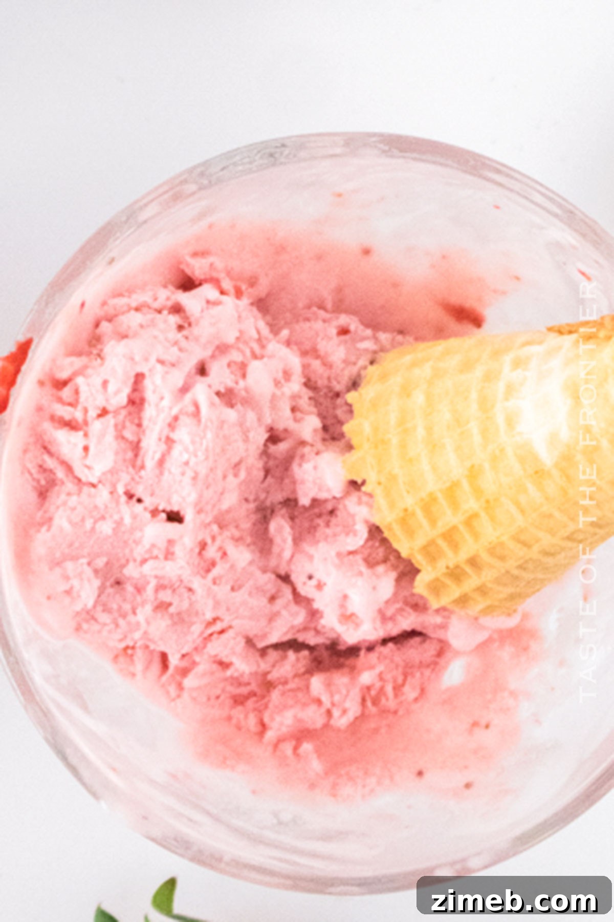 Creamy Vegan Strawberry Bliss 15 frozen berry treat
