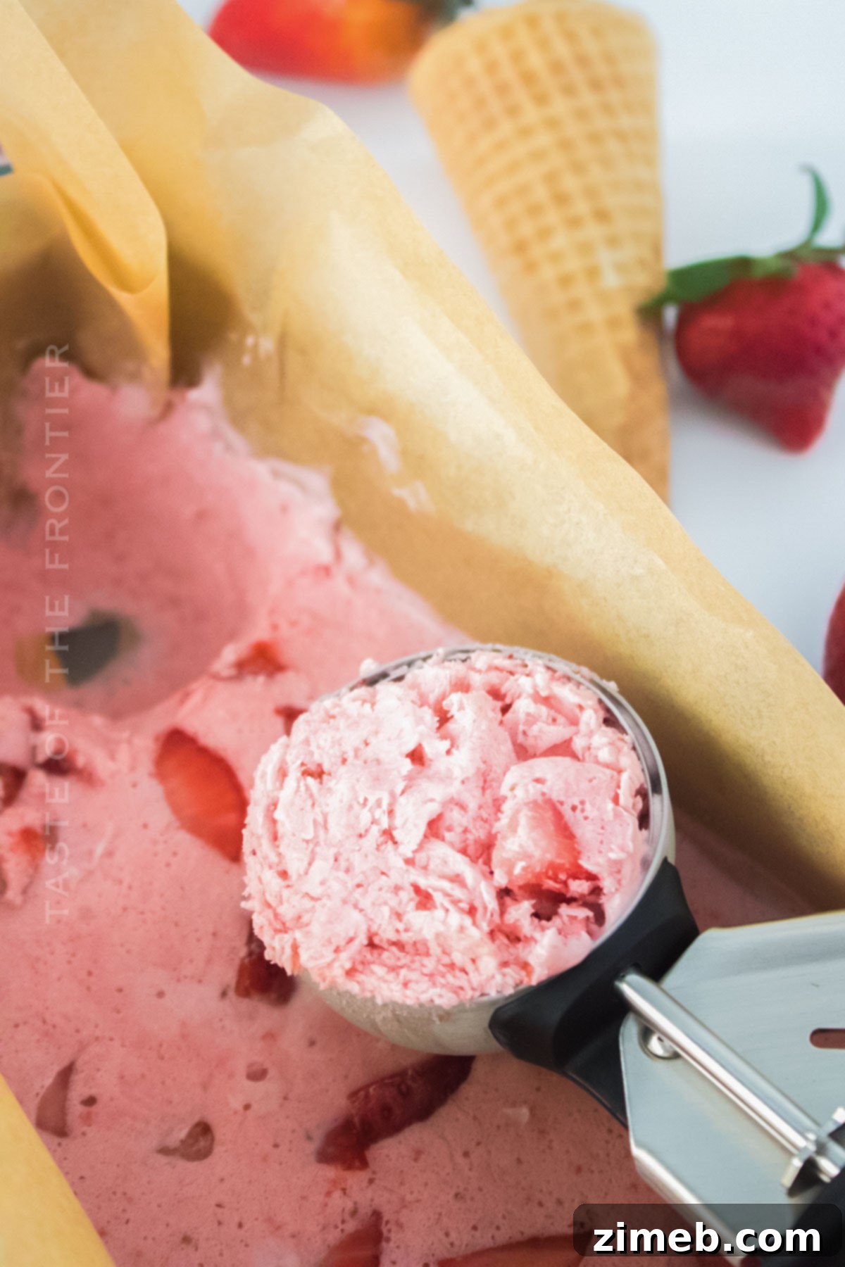 Creamy Vegan Strawberry Bliss 3 strawberry scoop