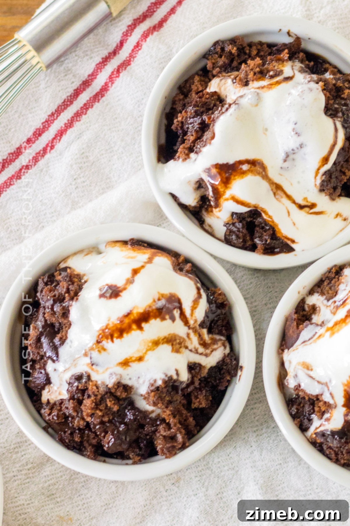 warm cake dessert