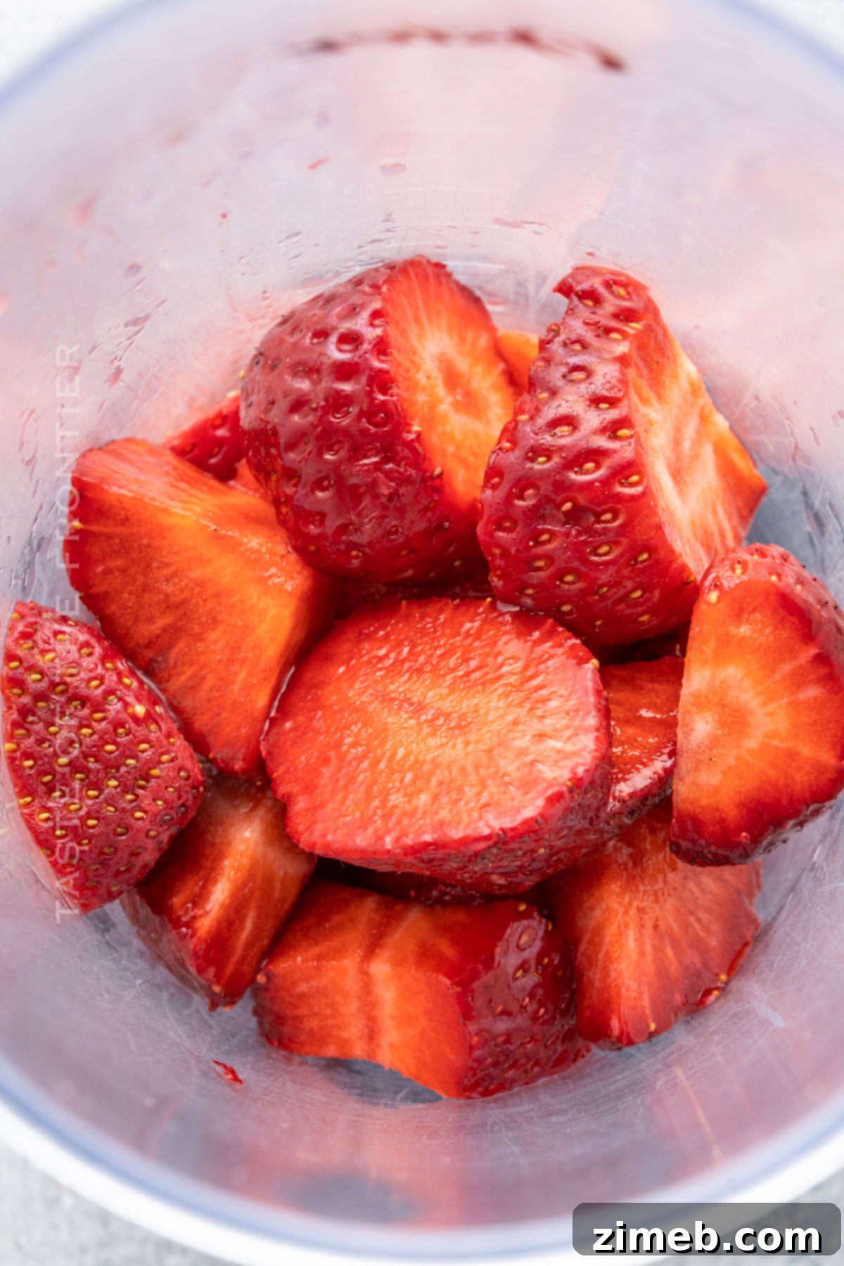 Strawberry gummy bears - delicious homemade keto snack