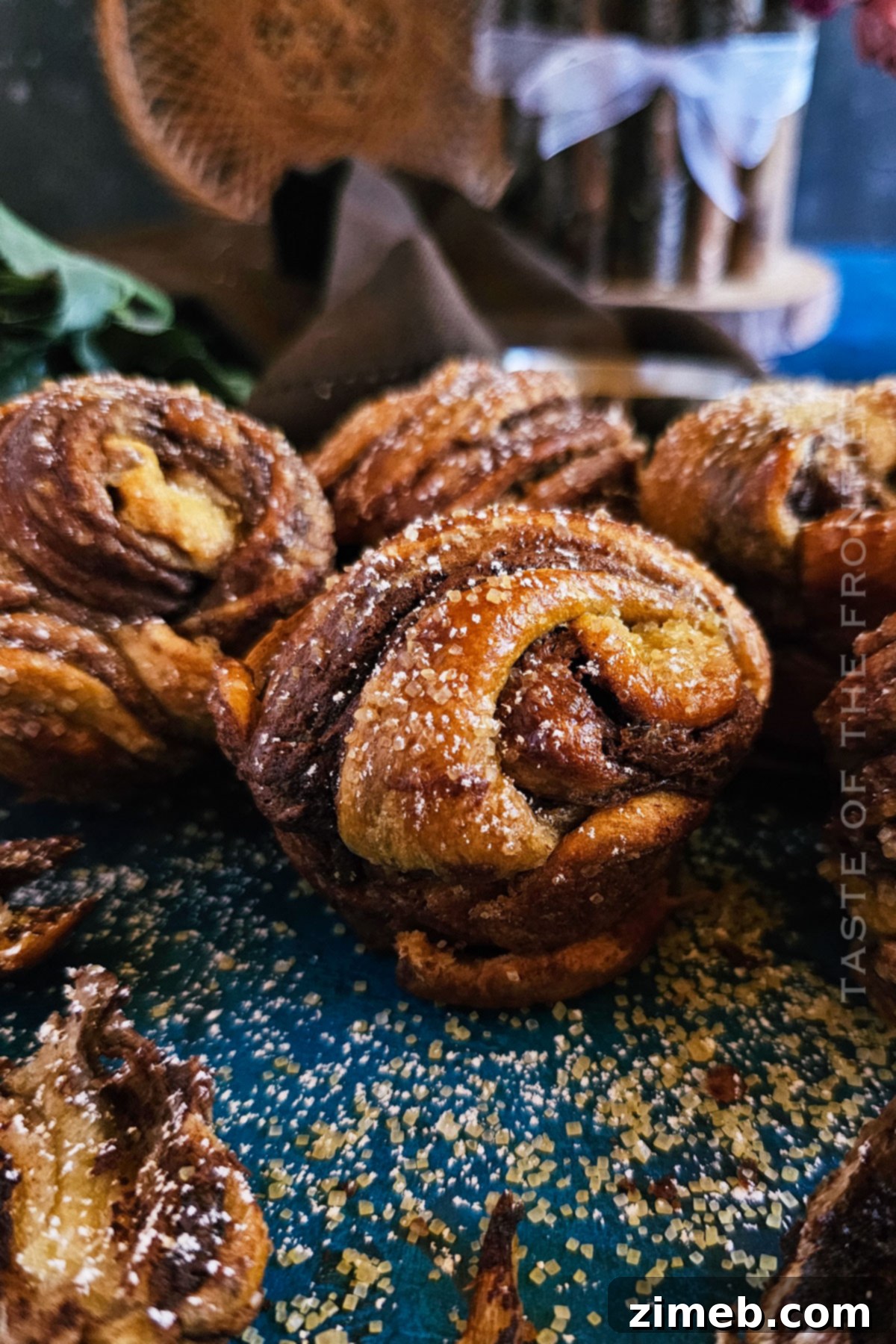 Easy homemade cruffins with chocolate hazelnut spread