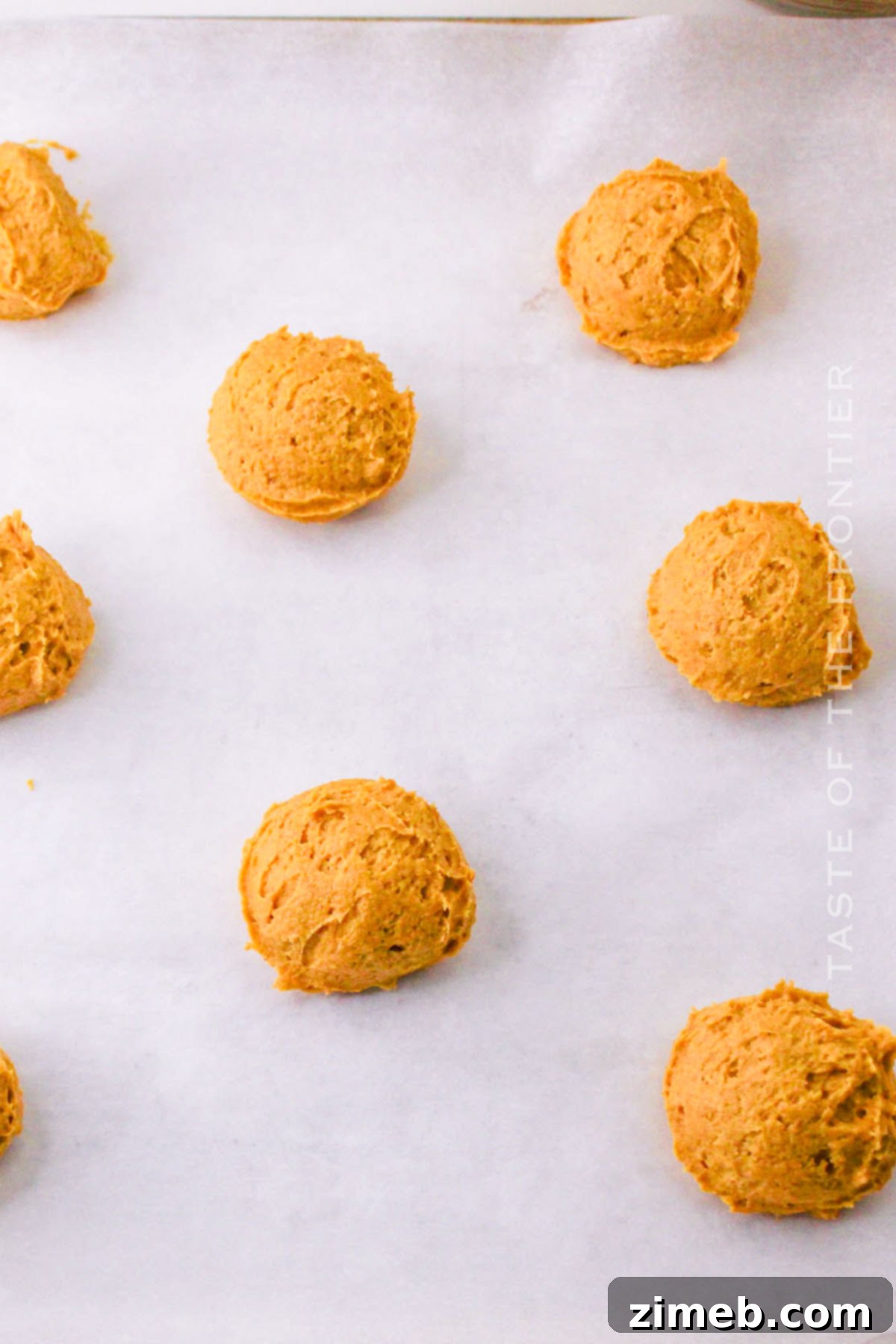 Soft & Spiced Pumpkin Whoopie Pies 6 how to make Pumpkin Whoopie Pies