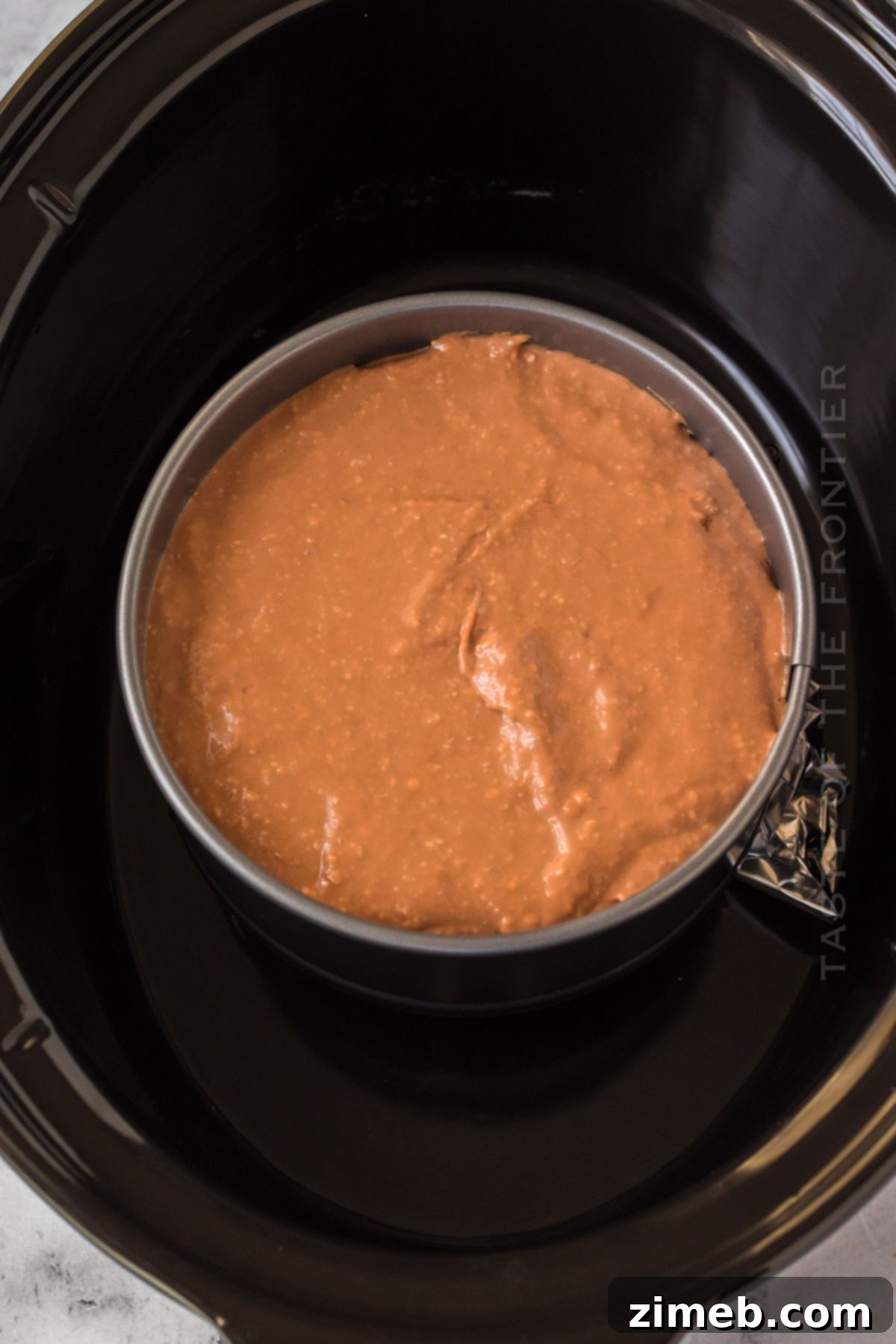How to make hot chocolate cheesecake in a slow cooker step by step