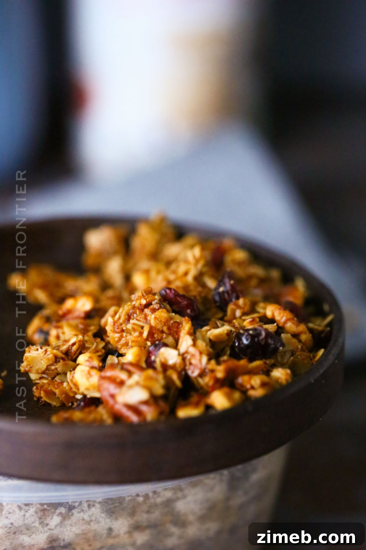 How to make Gingerbread Granola step-by-step.