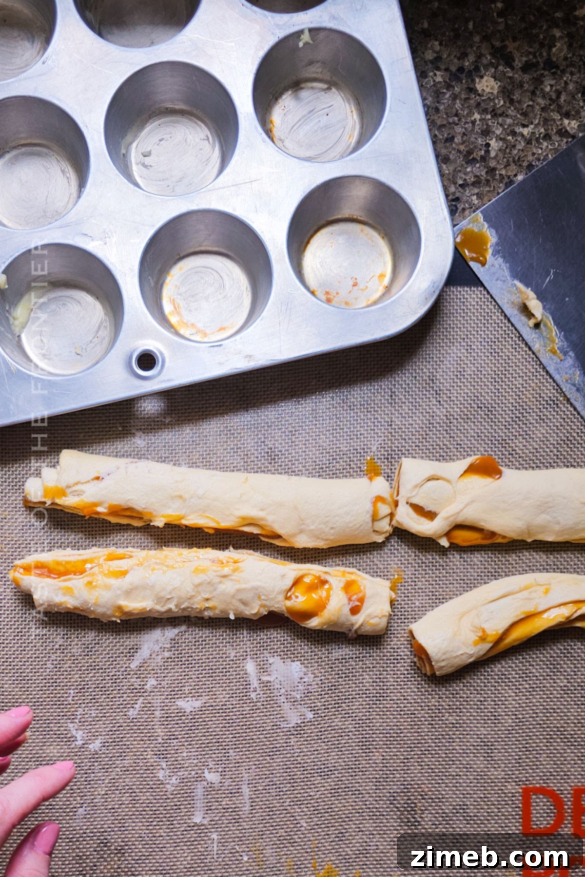 how to make Caramel Cruffins