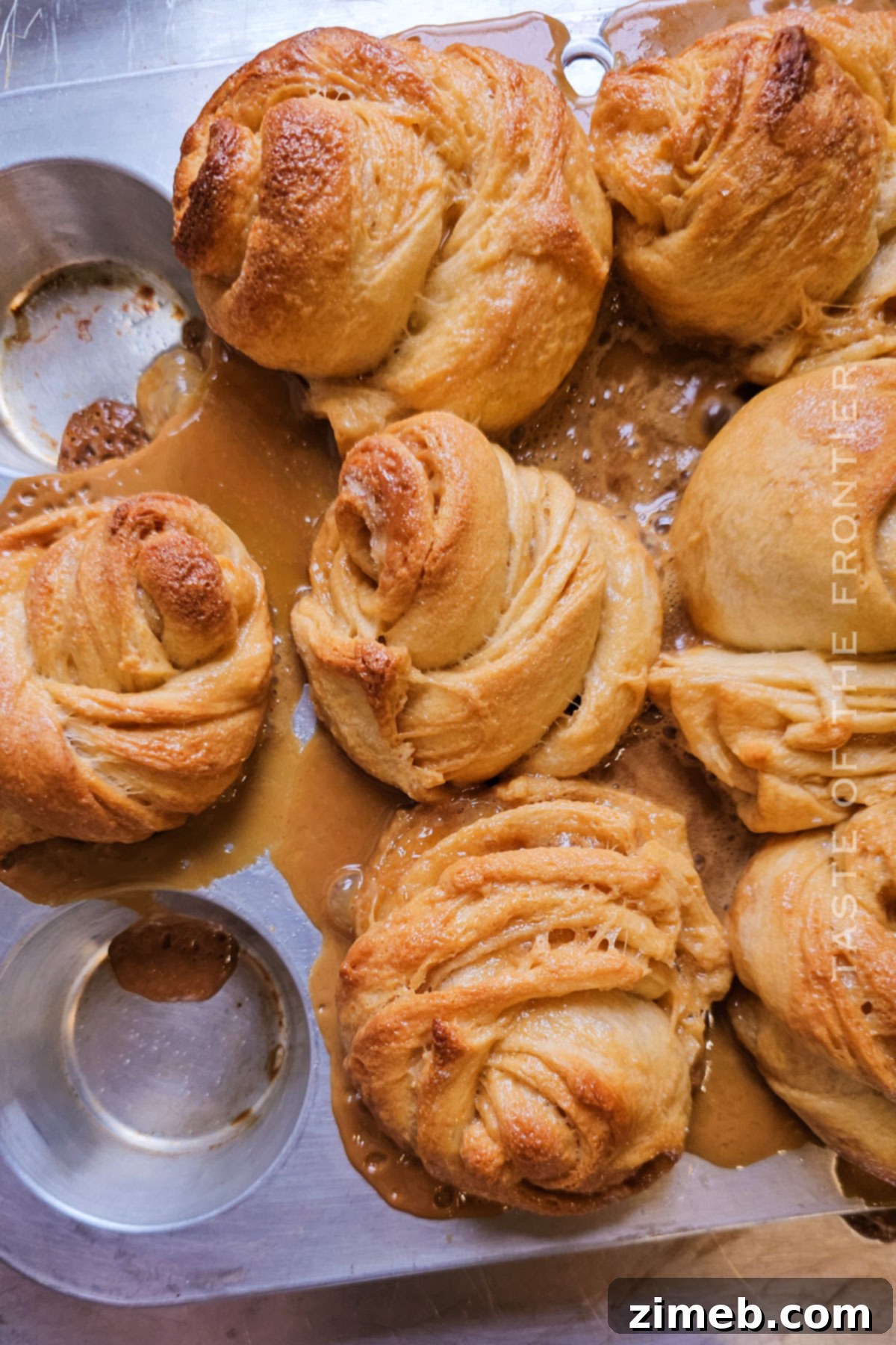 baked cruffins with caramel sauce