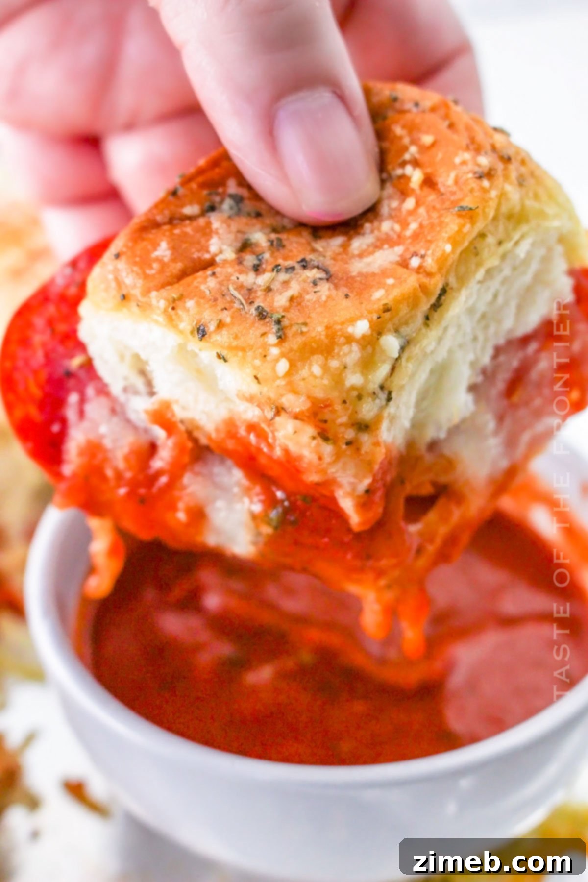 Pizza Bites 2 Pizza Sliders - a delicious, easy-to-make party food