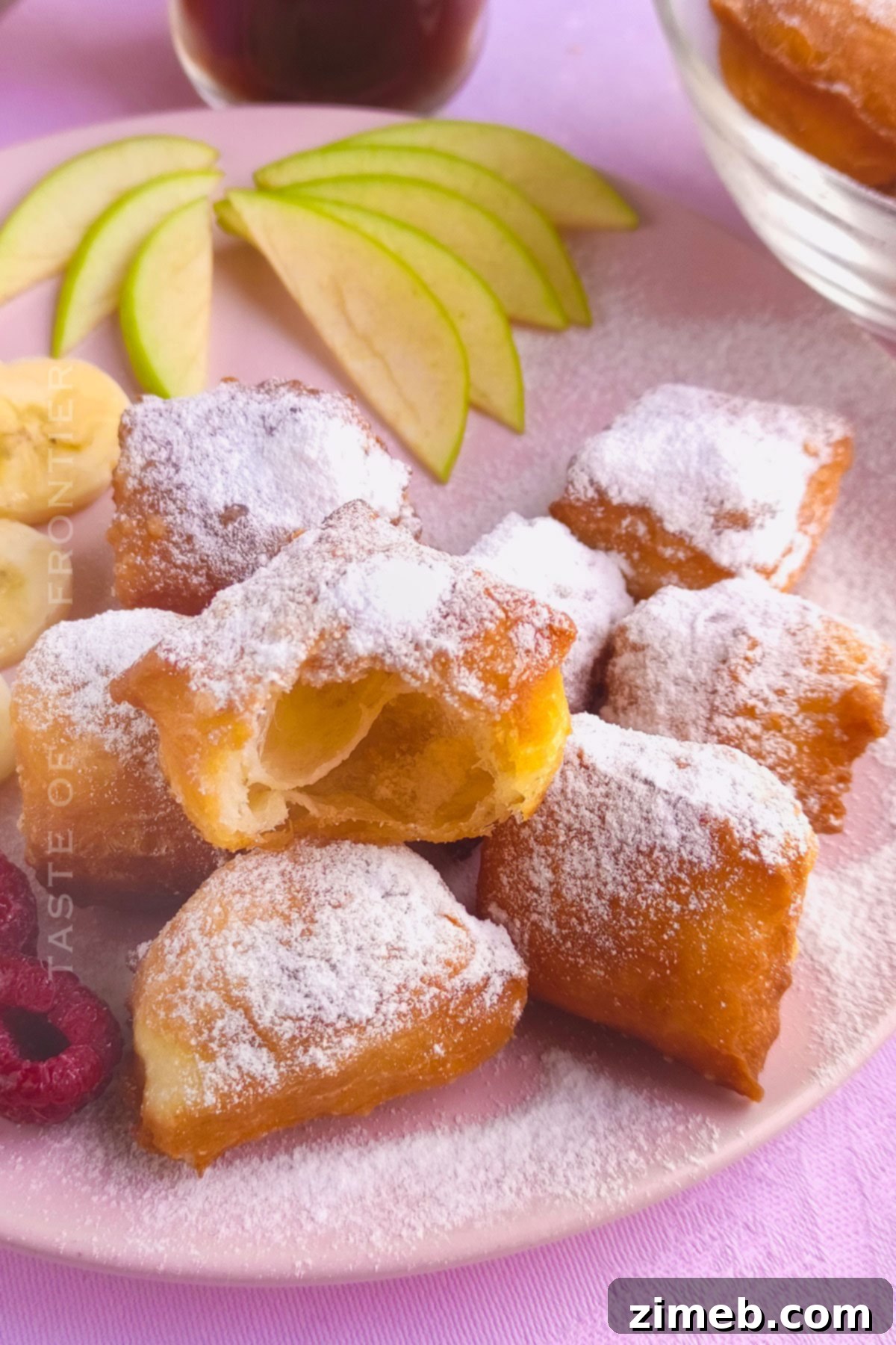 Fluffy New Orleans Beignets 14 New Orleans Beignets topped with powdered sugar