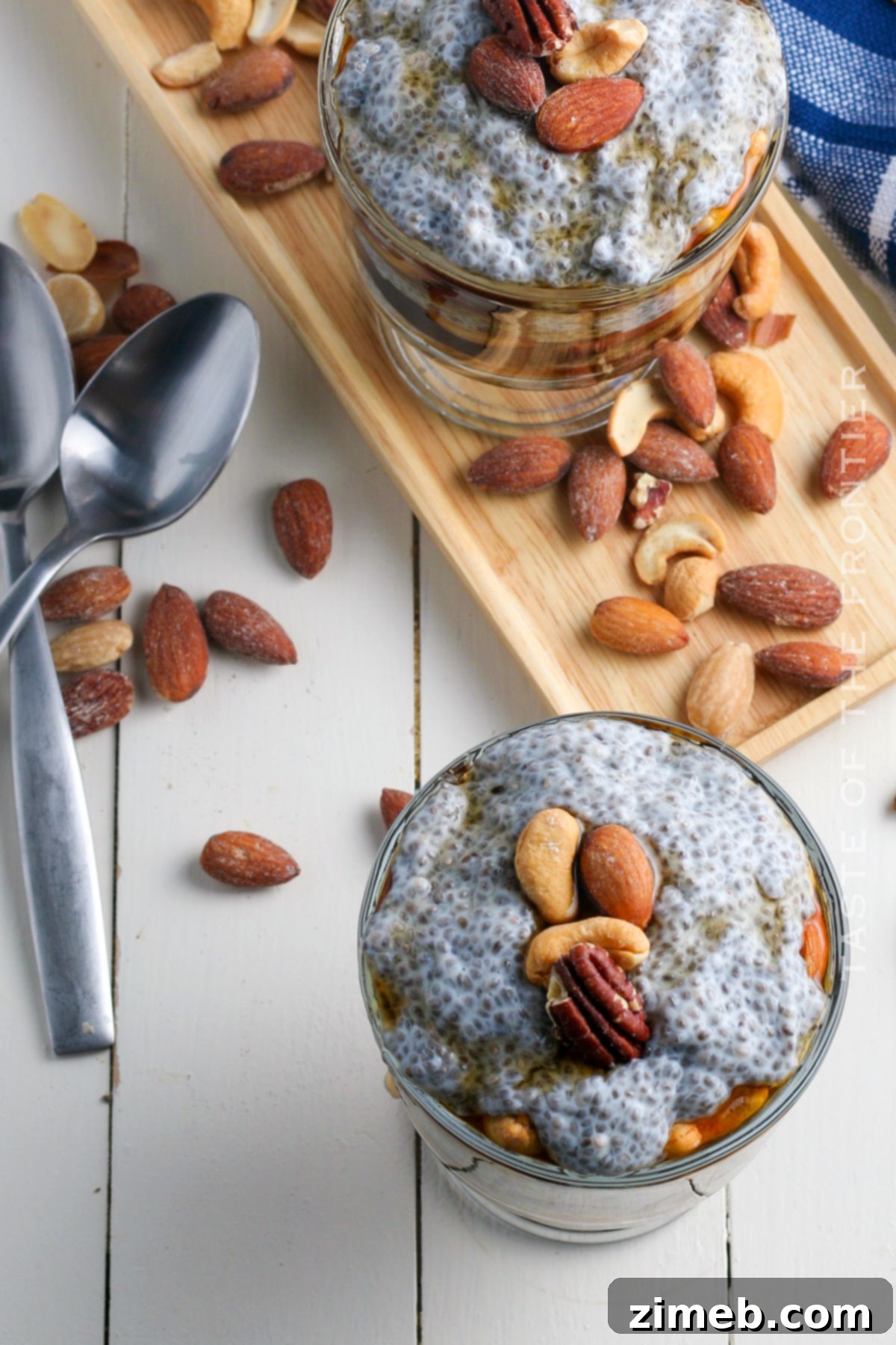 No bake breakfast with chia seeds pudding