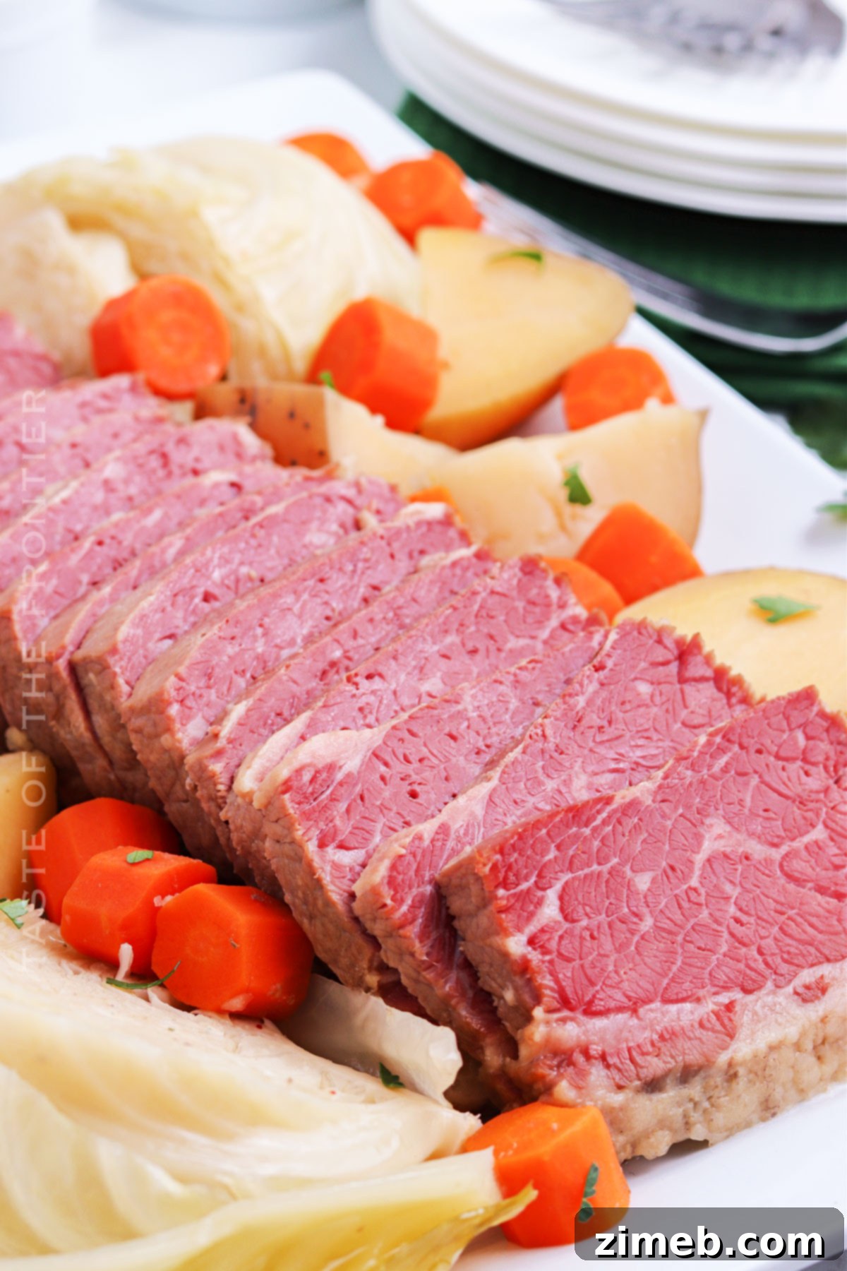 Detailed Slow Cooker Corned Beef and Cabbage recipe card.
