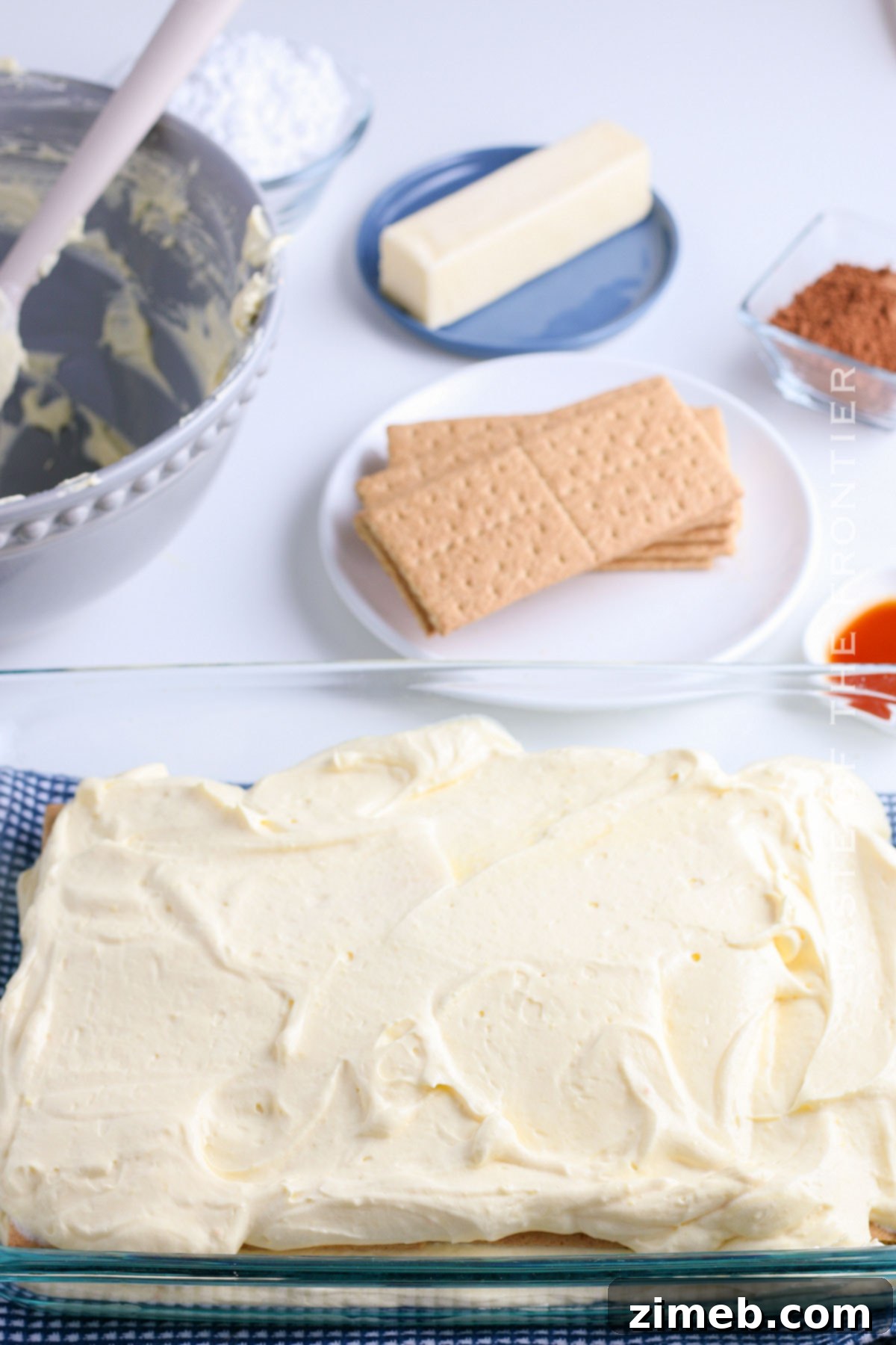 Decadent No-Bake Eclair Delight 7 pudding filling layer