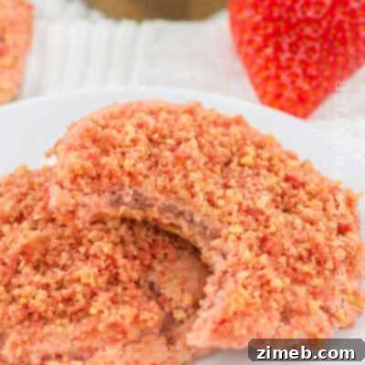 Strawberry Crunch Cookies