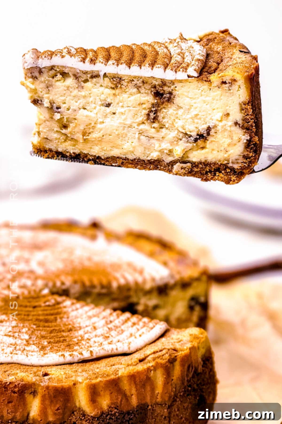 Best Cinnamon Roll Cheesecake dessert for fall