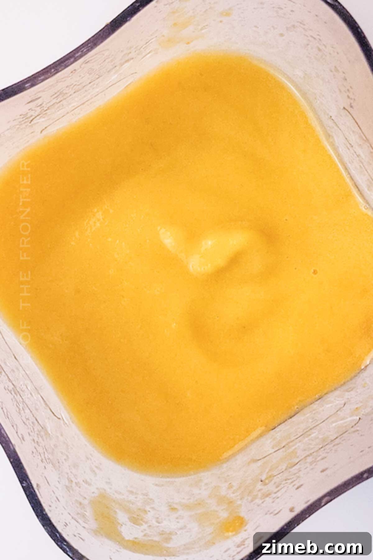 Peach sorbet mixture in the blender