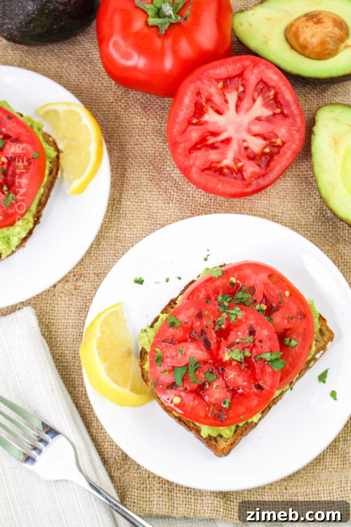 Smashed Avocado Toast with Fresh Tomato 3 avocado lunch