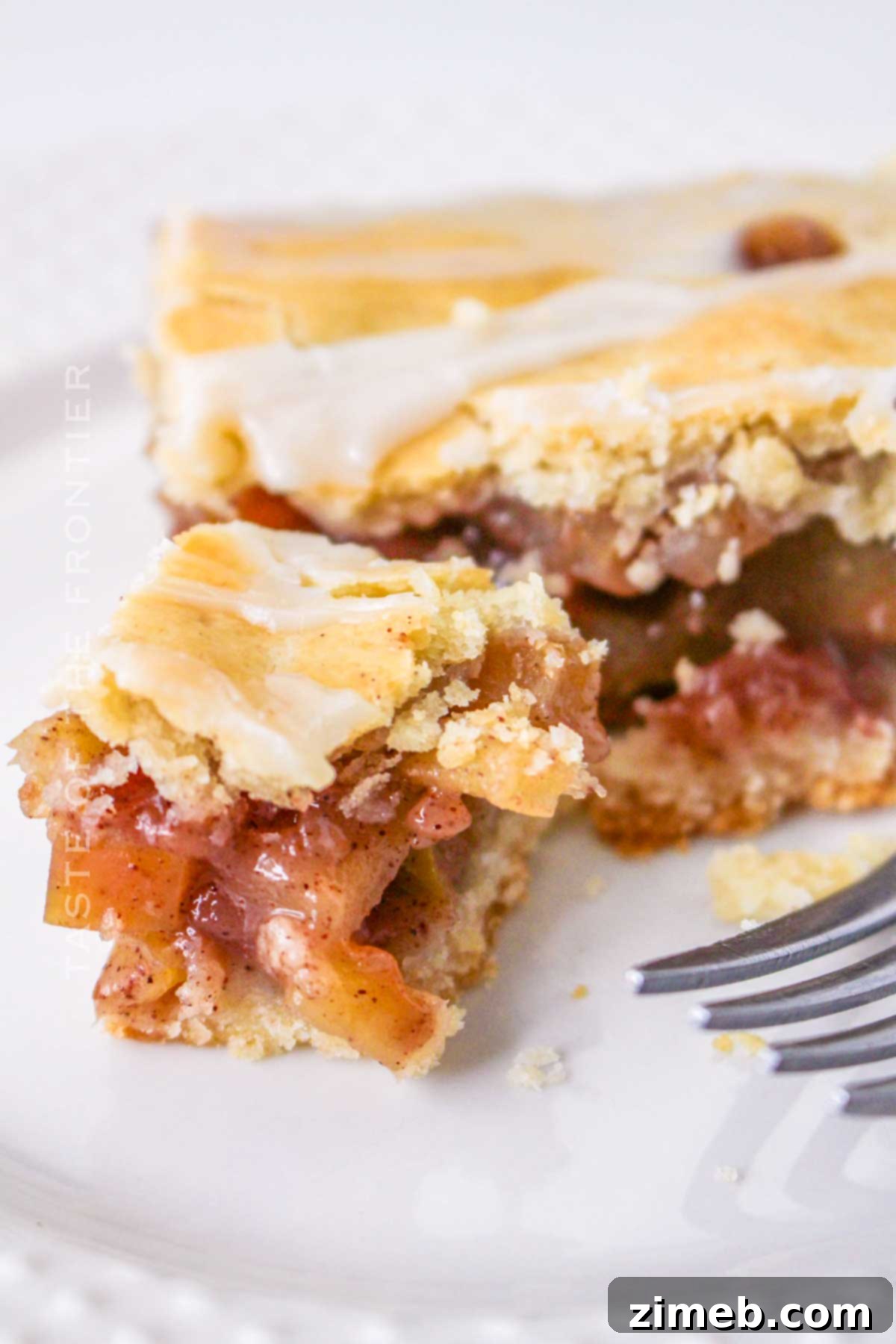 Apple Crumble Bars 15 Close-up of a delicious slab pie with apples