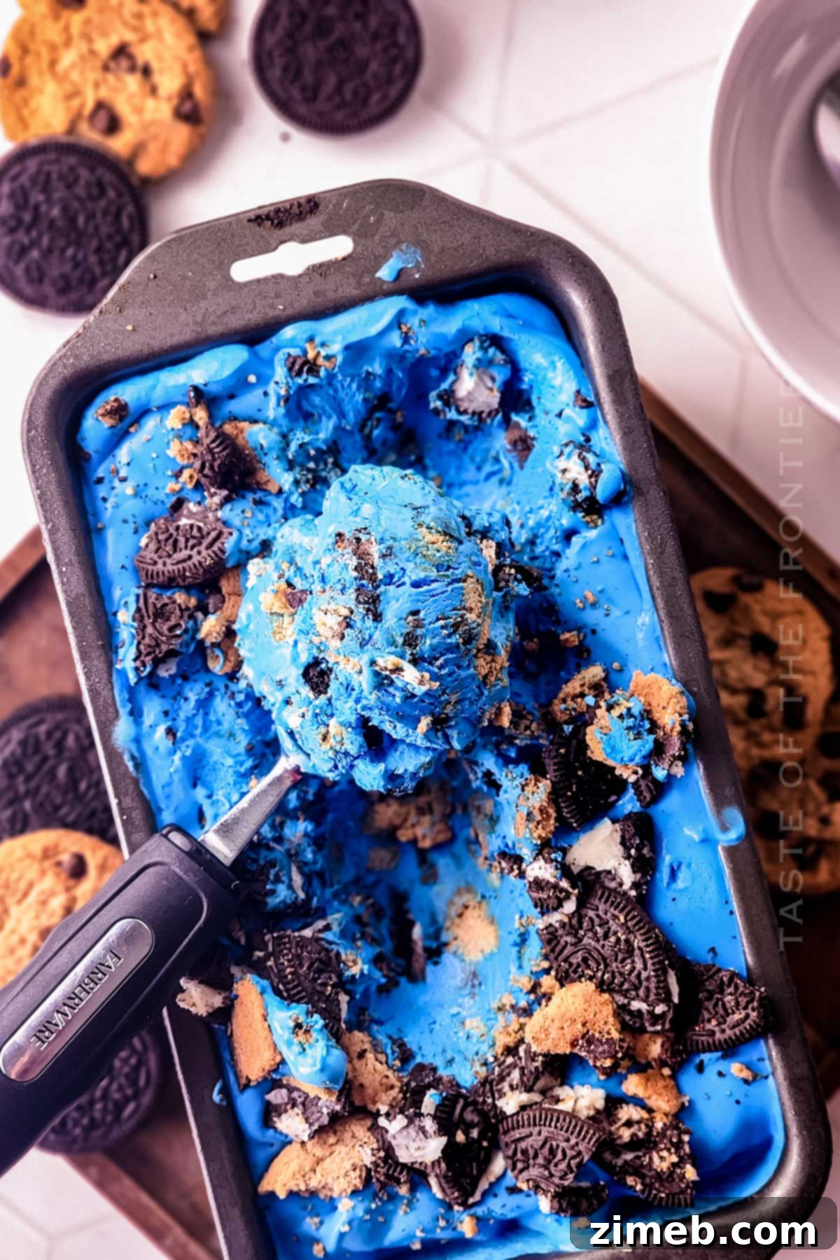 Monster Cookie Mania 3 Close-up of Cookie Monster Ice Cream recipe, showcasing the blue color and cookie chunks.