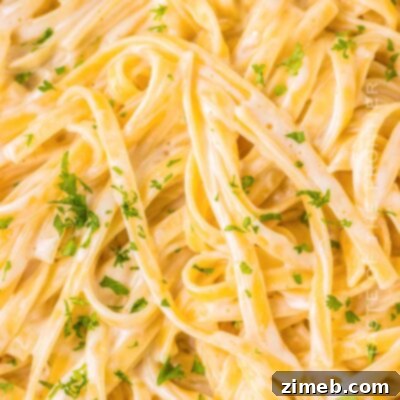 Copycat Chicken Fettuccine Alfredo from Olive Garden