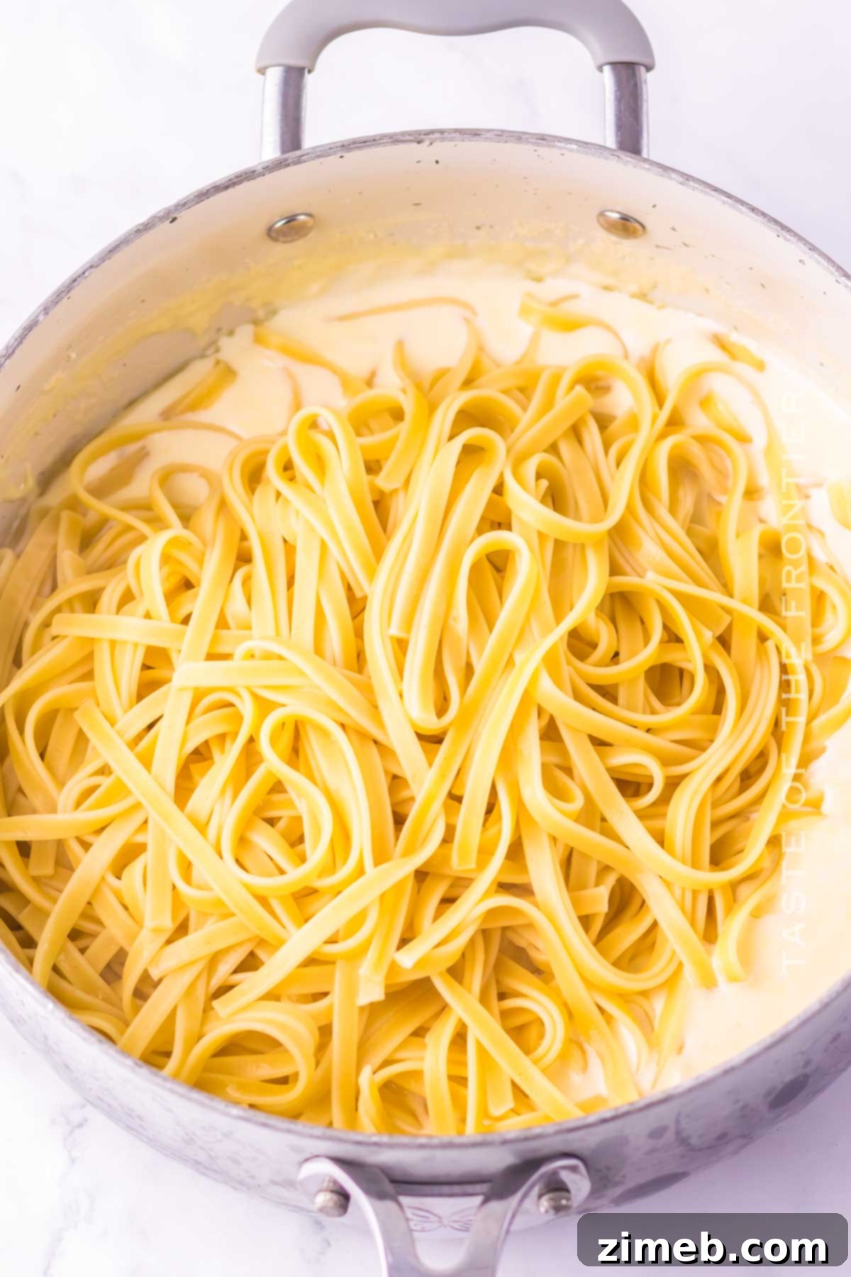 Chicken Fettuccine Alfredo 7 how to make Copycat Chicken Fettuccine Alfredo from Olive Garden