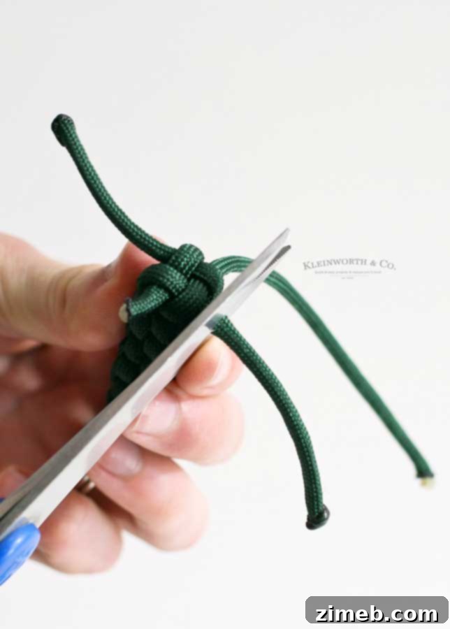 Tactical Paracord Survival Keyring 19 Paracord Survival Keychain - trim ends