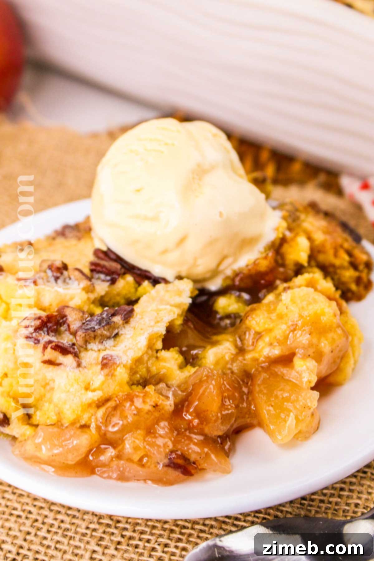 fall cake with apples