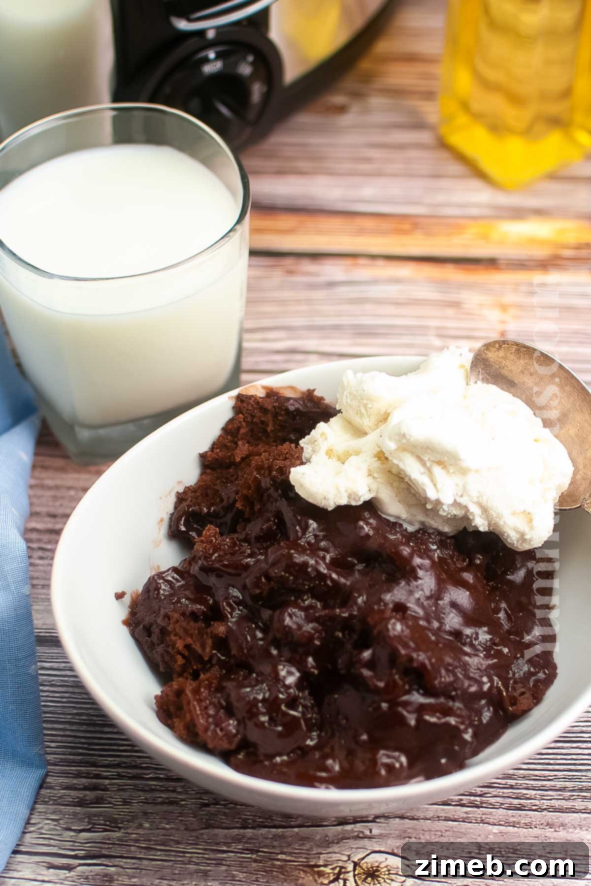 Easy Slow Cooker Chocolate Lava Cake recipe