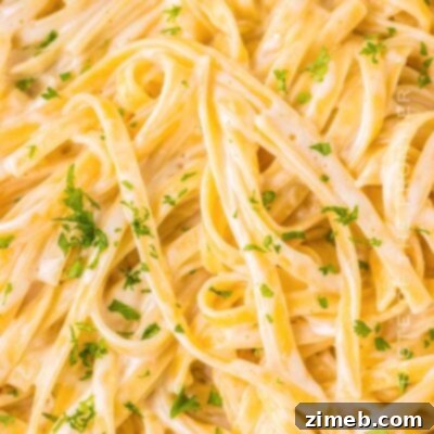 Copycat Chicken Fettuccine Alfredo from Olive Garden