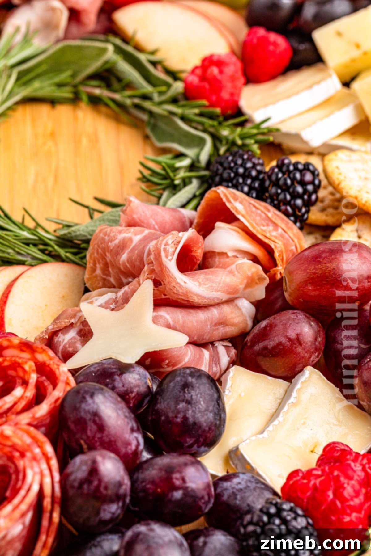 Holiday Grazing Wreath 17 holiday party snack board