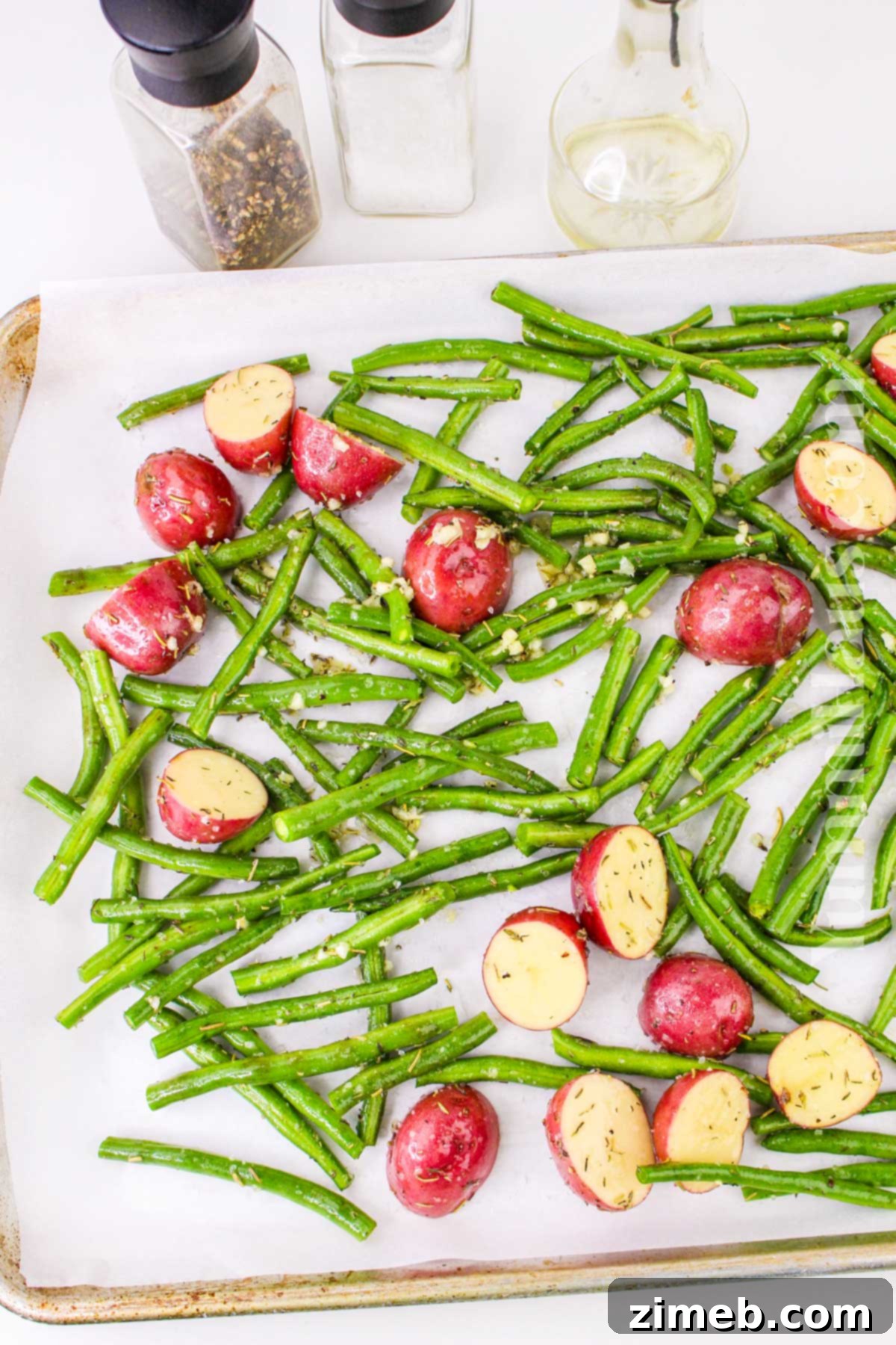 how to make Roasted Green Beans and Potatoes