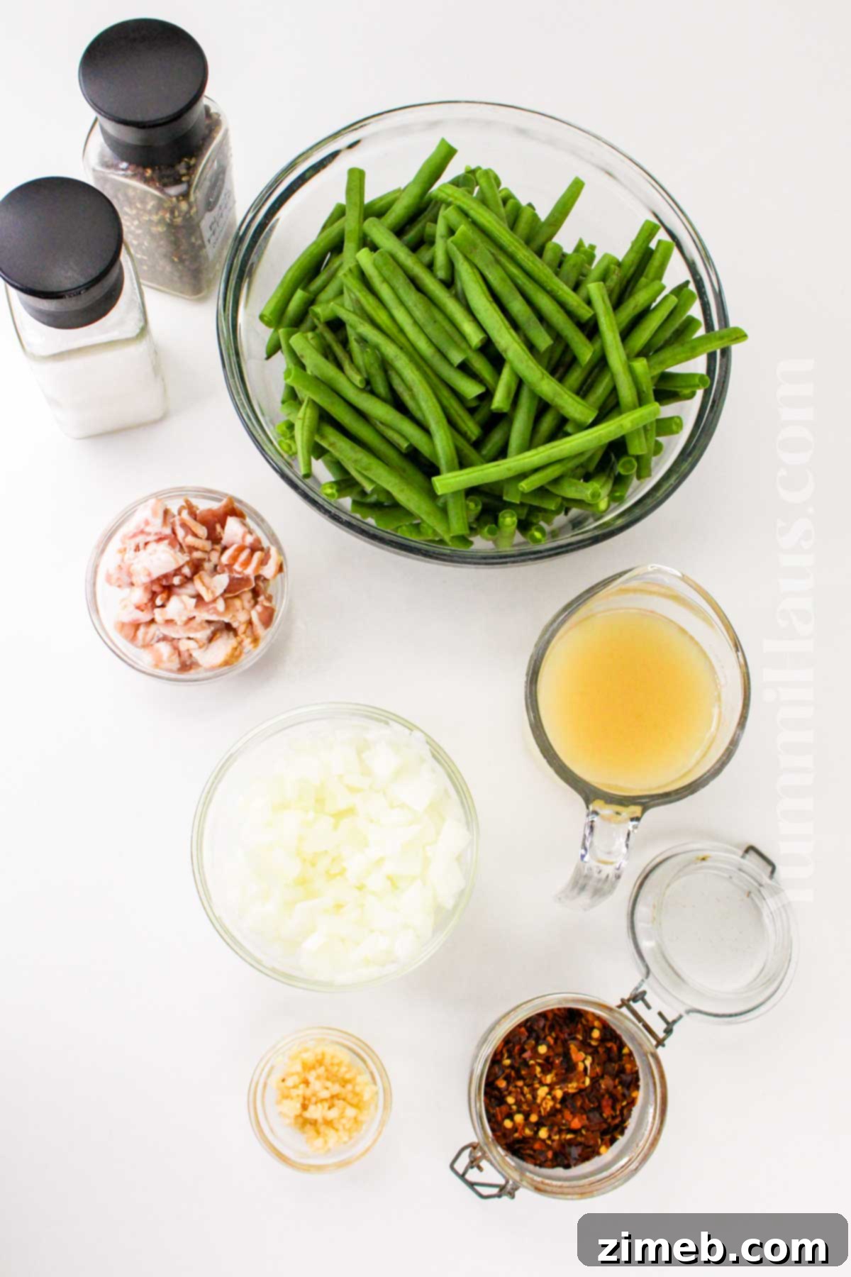 Delicious Crockpot Green Beans 4 Green Beans in Crockpot ingredients ready for cooking.