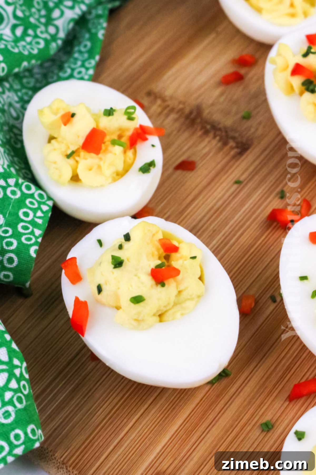 Merry & Bright Deviled Eggs 15 Christmas Deviled Eggs recipe complete