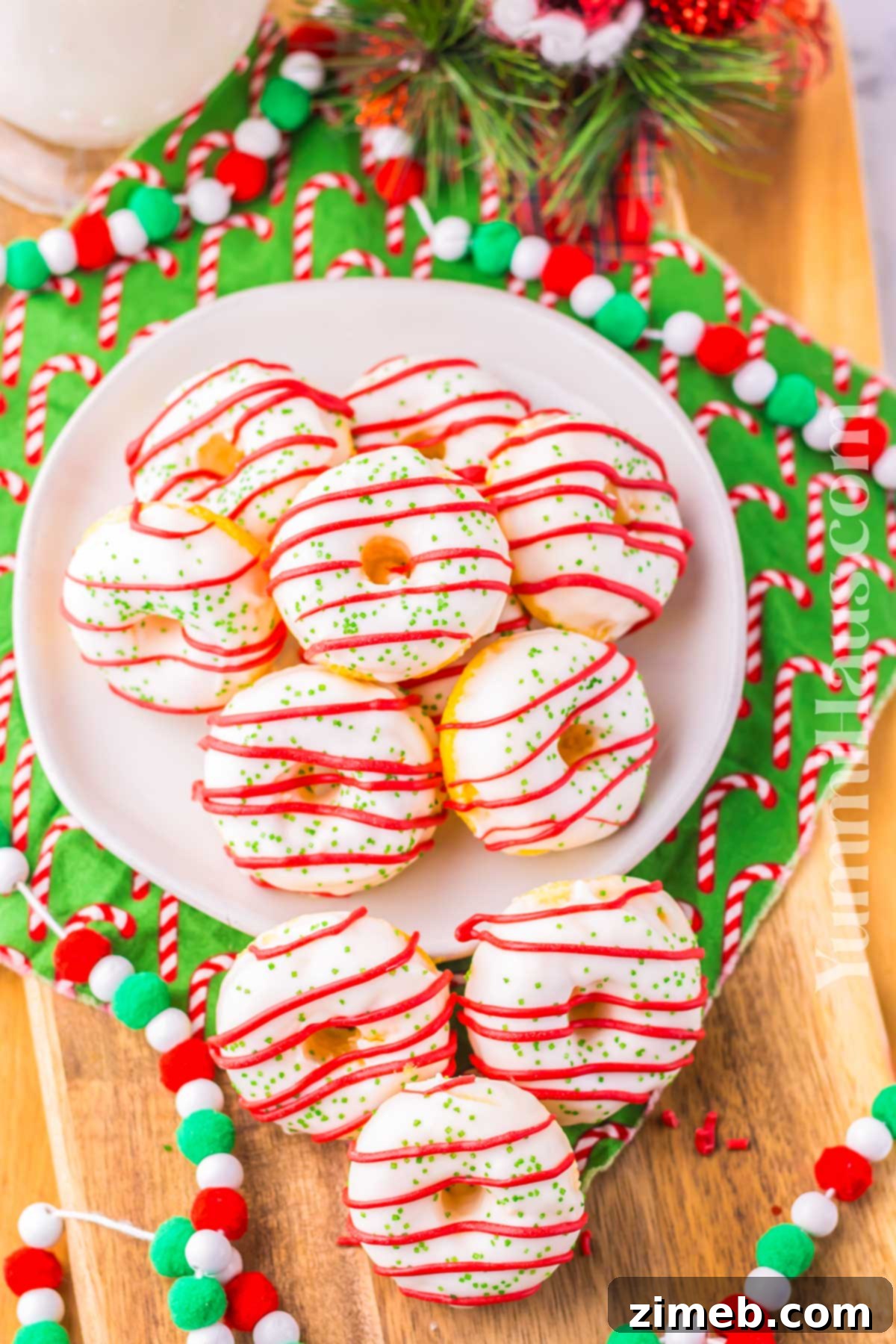 Yuletide Donuts 3 Christmas Doughnuts recipe
