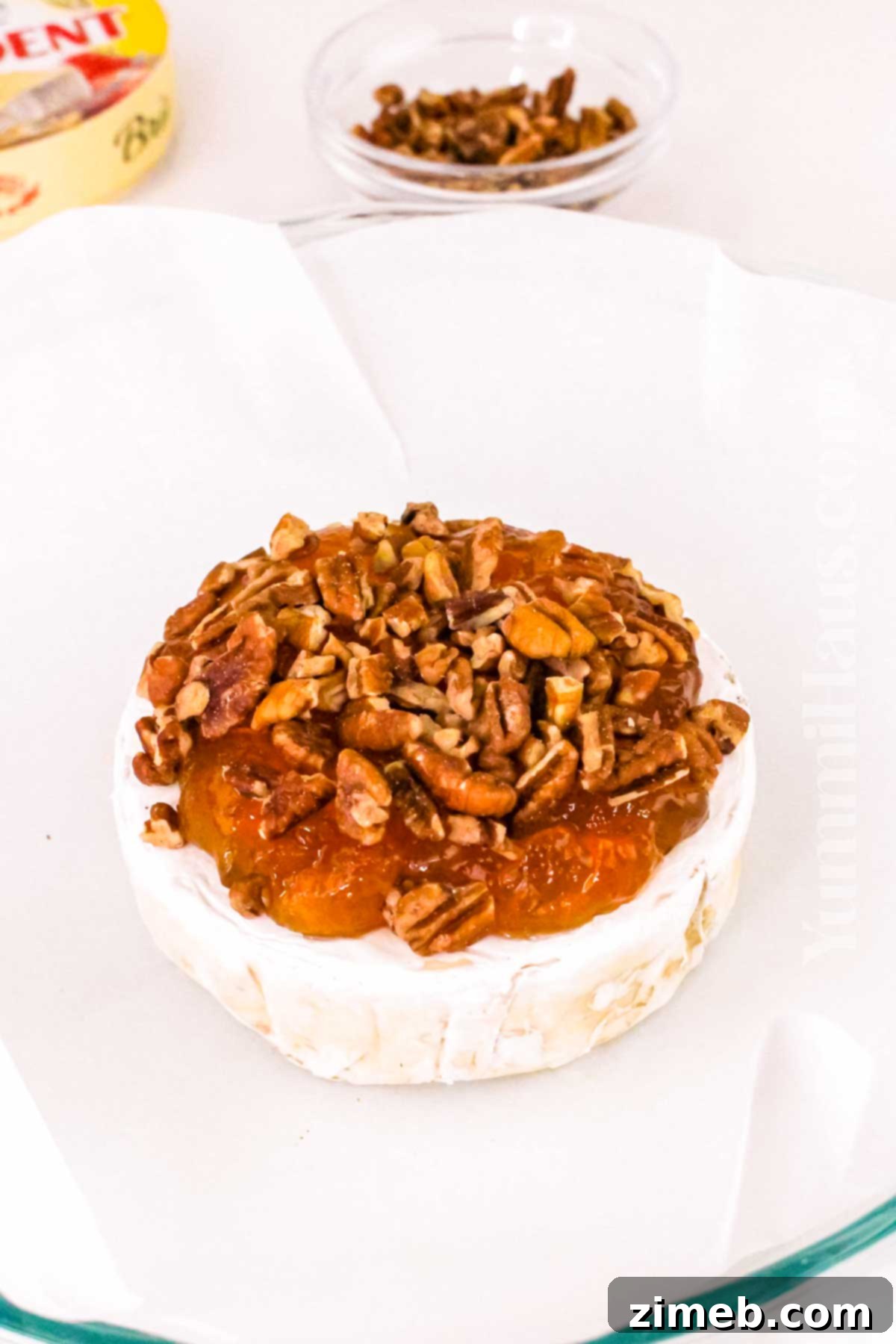 Warm Brie with Fruit Preserves 5 how to make Baked Brie and Preserves - finished dish