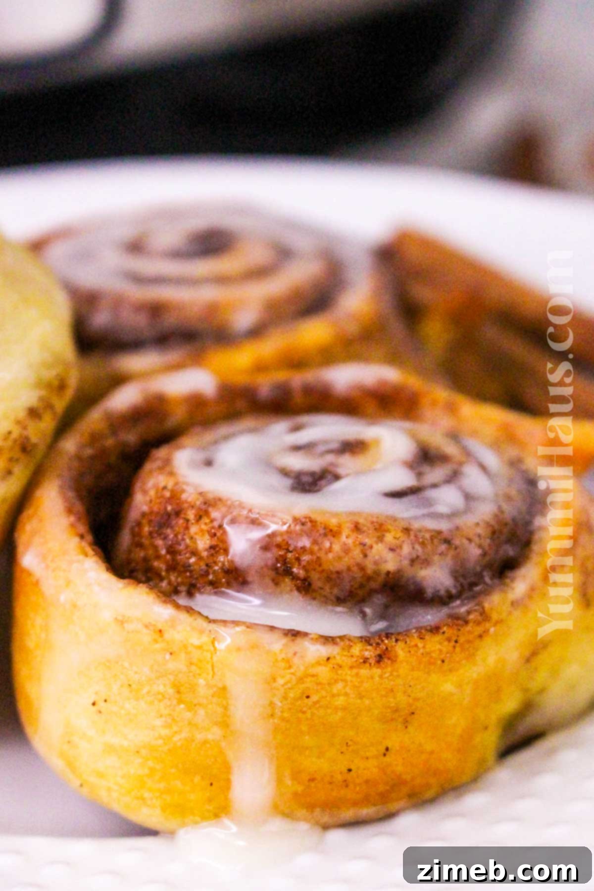 Easy Air Fryer Cinnamon Rolls 3 Cinnamon Rolls in Air Fryer recipe