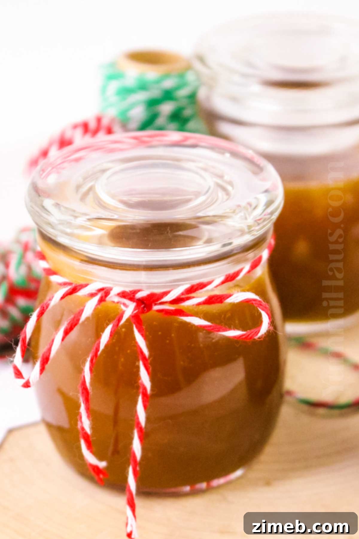 Decadent Rum Sauce 3 Food gifts in a jar - a delicious homemade rum sauce for gifting.