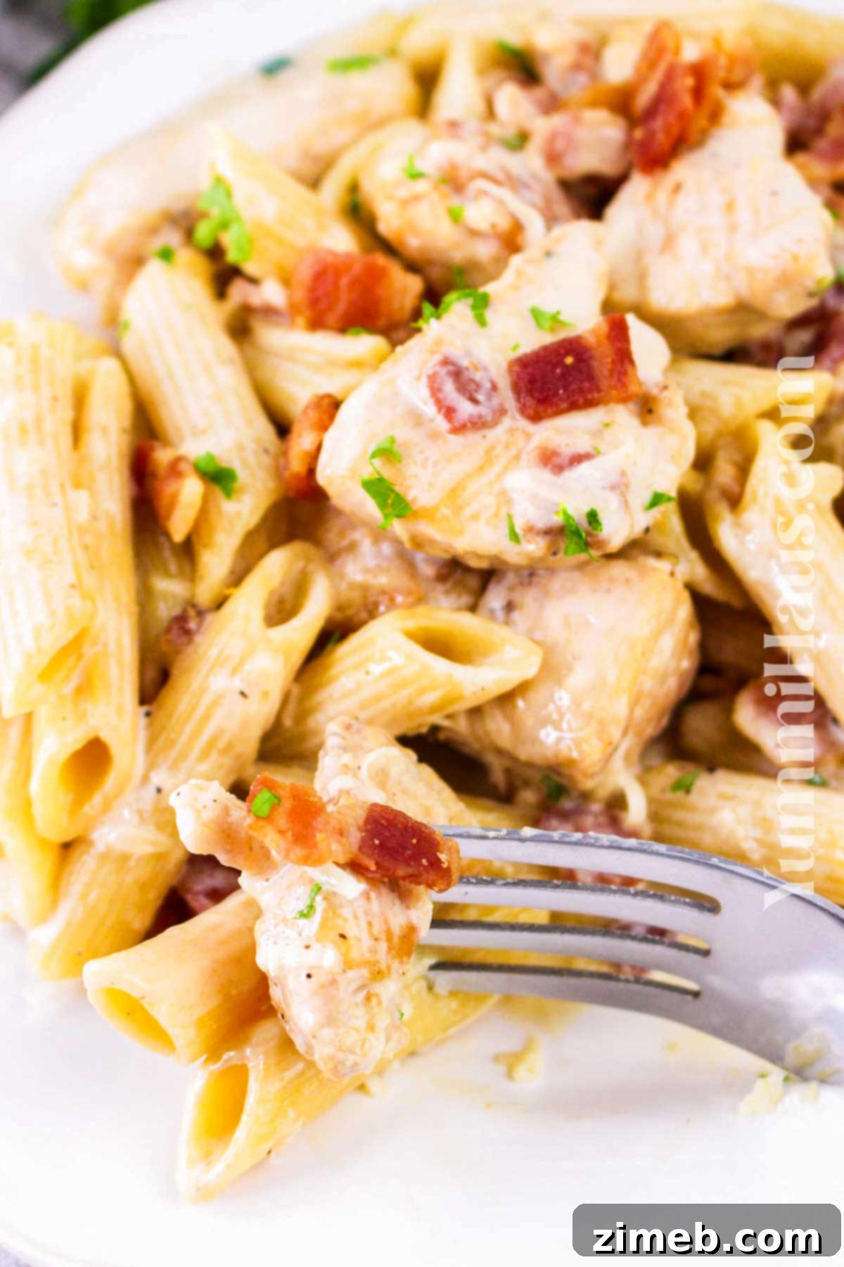 Creamy Chicken and Bacon Pasta 15 Pasta dinner with chicken and bacon