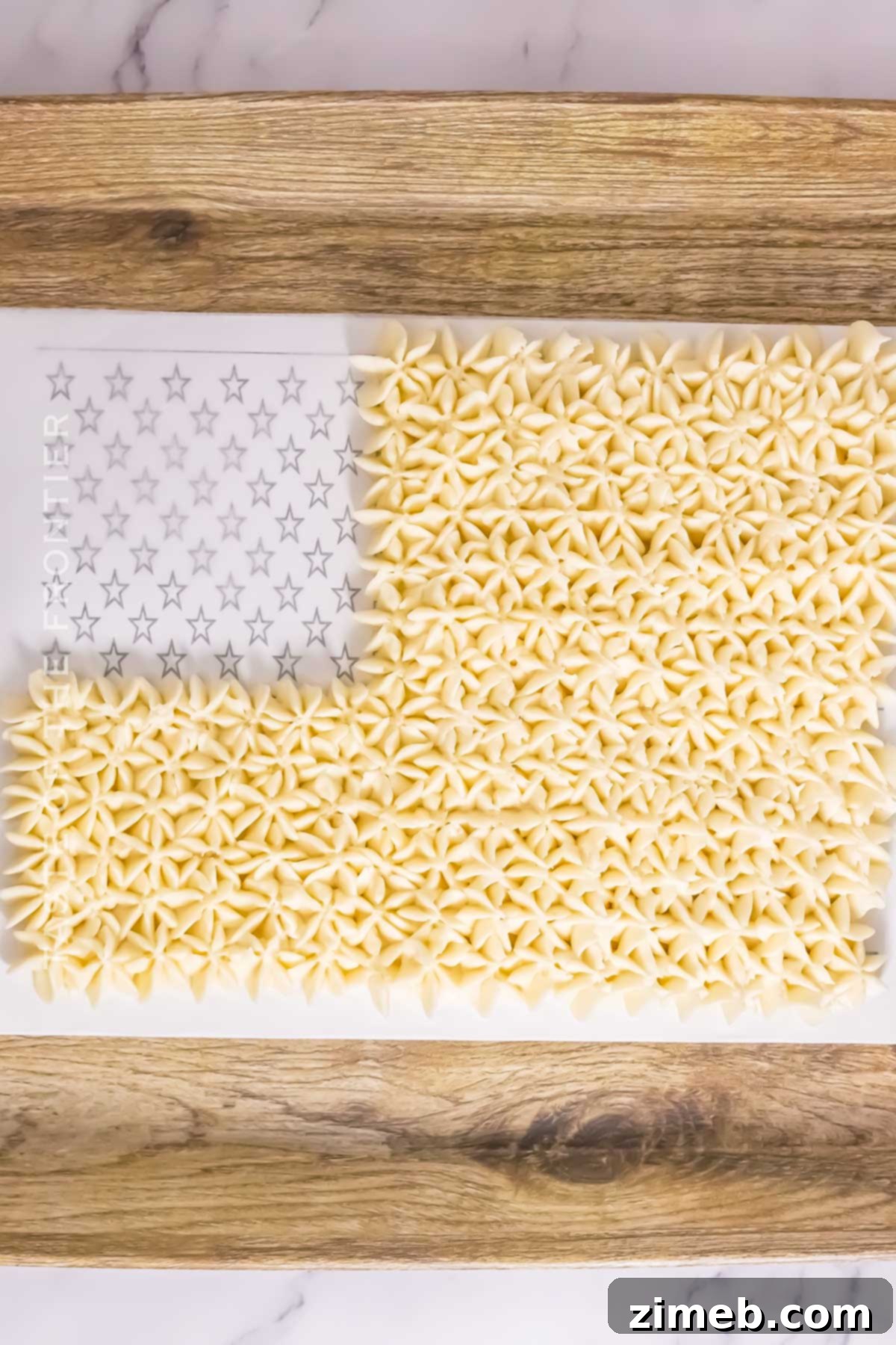 Decadent Buttercream Display 6 How to create a Buttercream Board