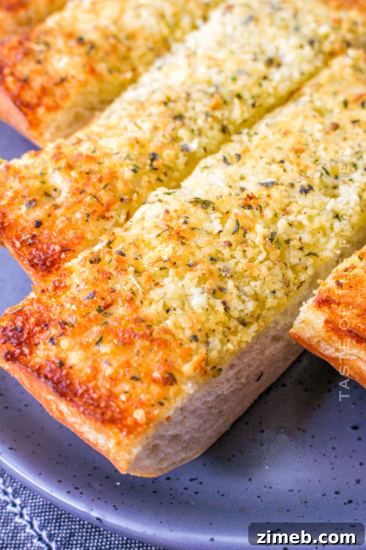 55 Irresistible Sides to Elevate Your Summer BBQ 13 Texas Toast Garlic Bread