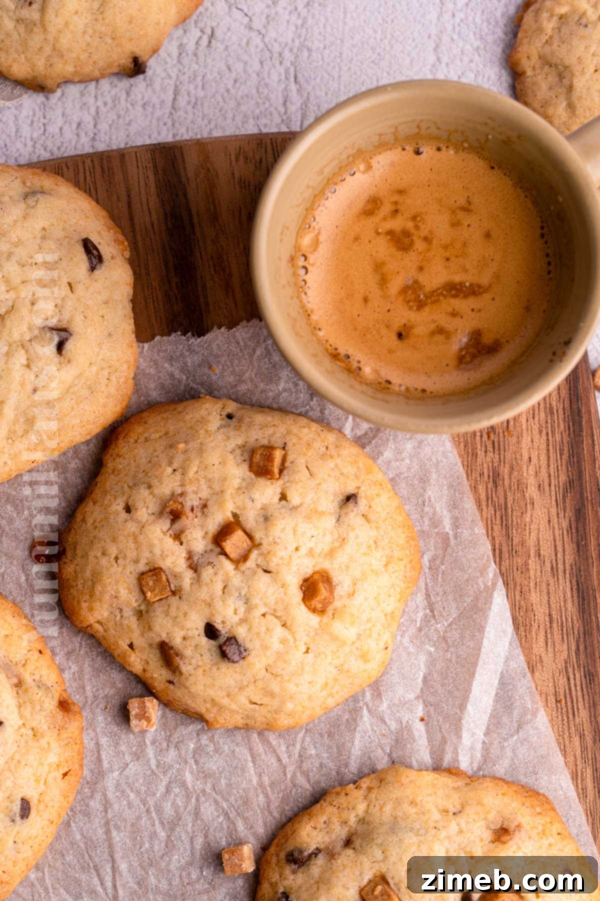 Caramel cookies, a sweet treat perfect for the fall season.
