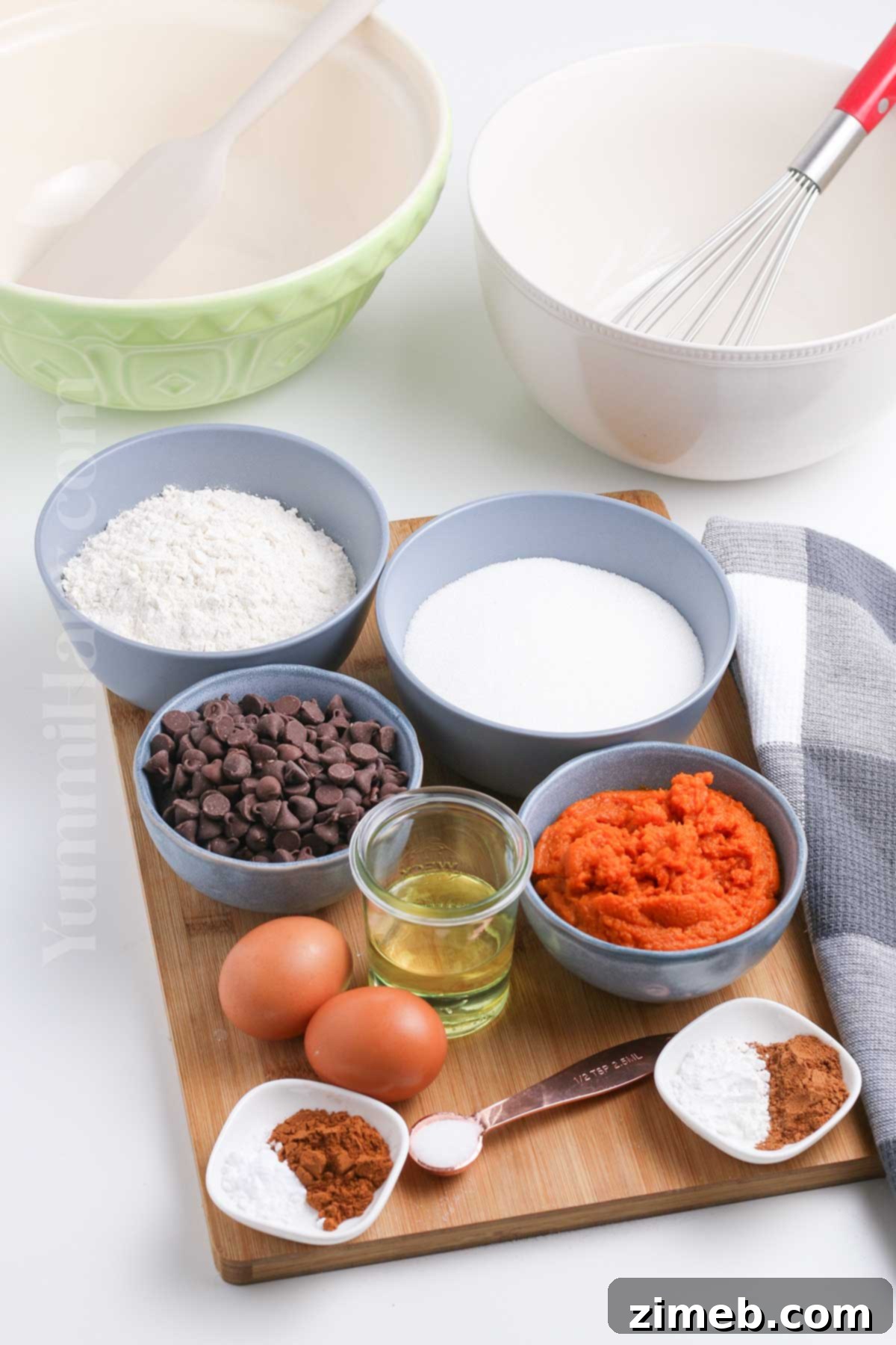 Harvest Spice Pumpkin Chocolate Chip Muffins 4 Pumpkin Chocolate Chip Muffin ingredients